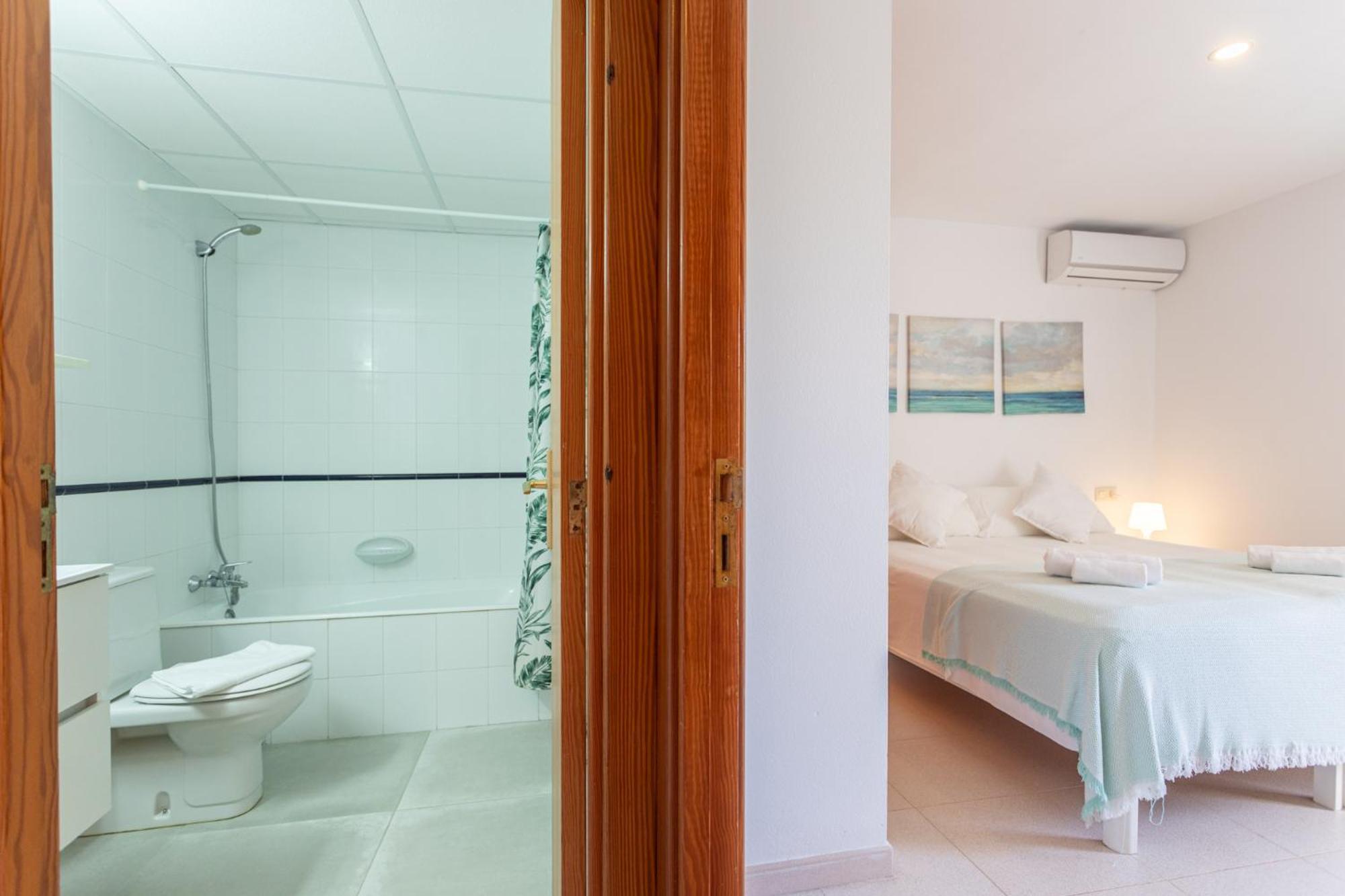 Apartamentos Es Dolc Colonia de Sant Jordi Exterior foto